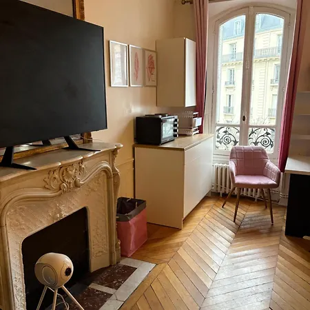 Wonderful Nearby Champs Elysees Lejlighed