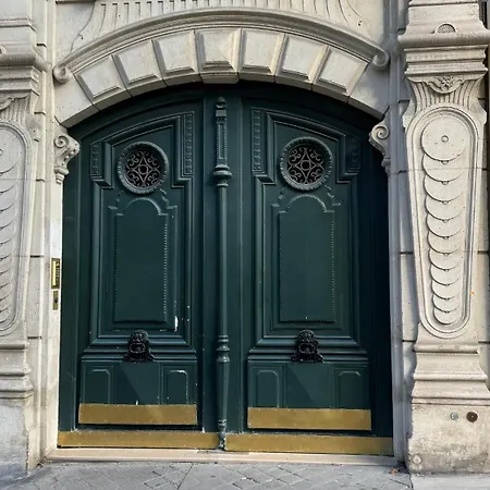 Wonderful Nearby Champs Elysees * Paris